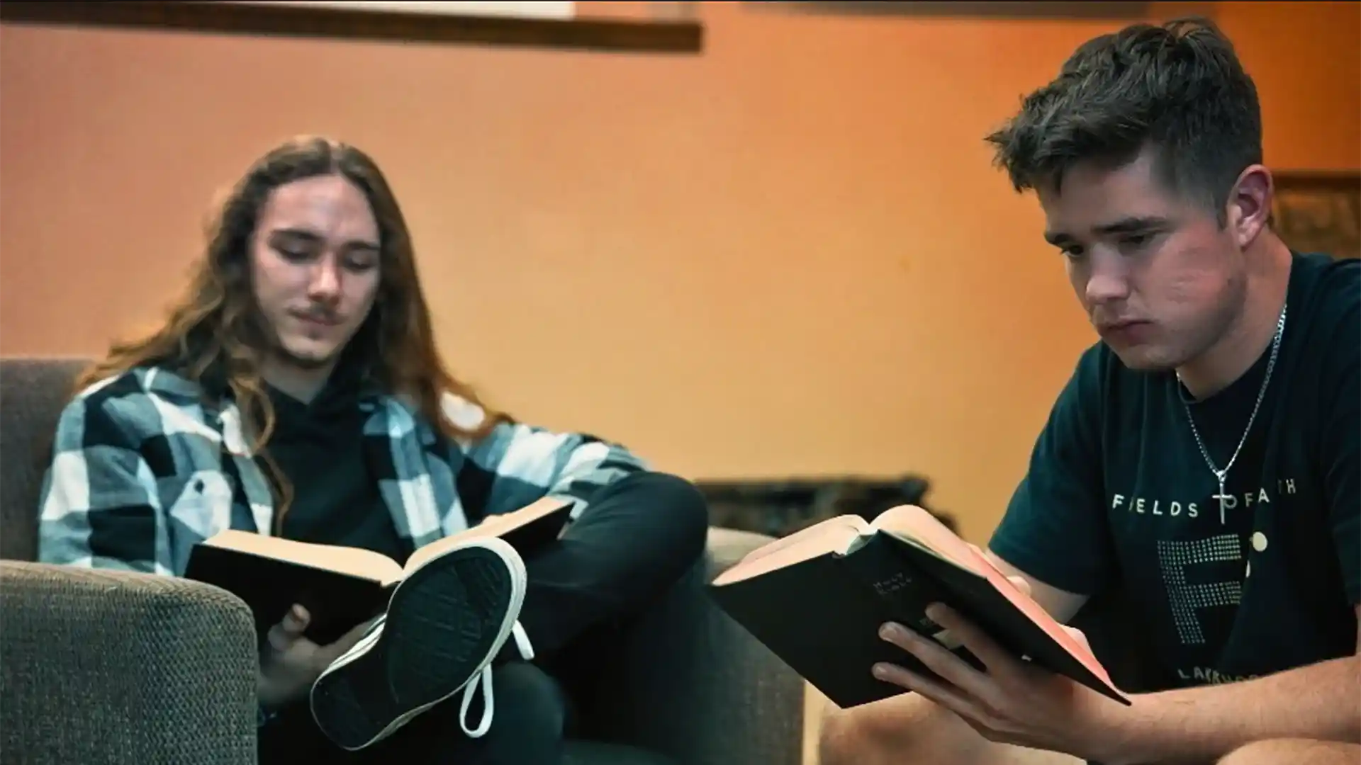 Student-bible-study-photo