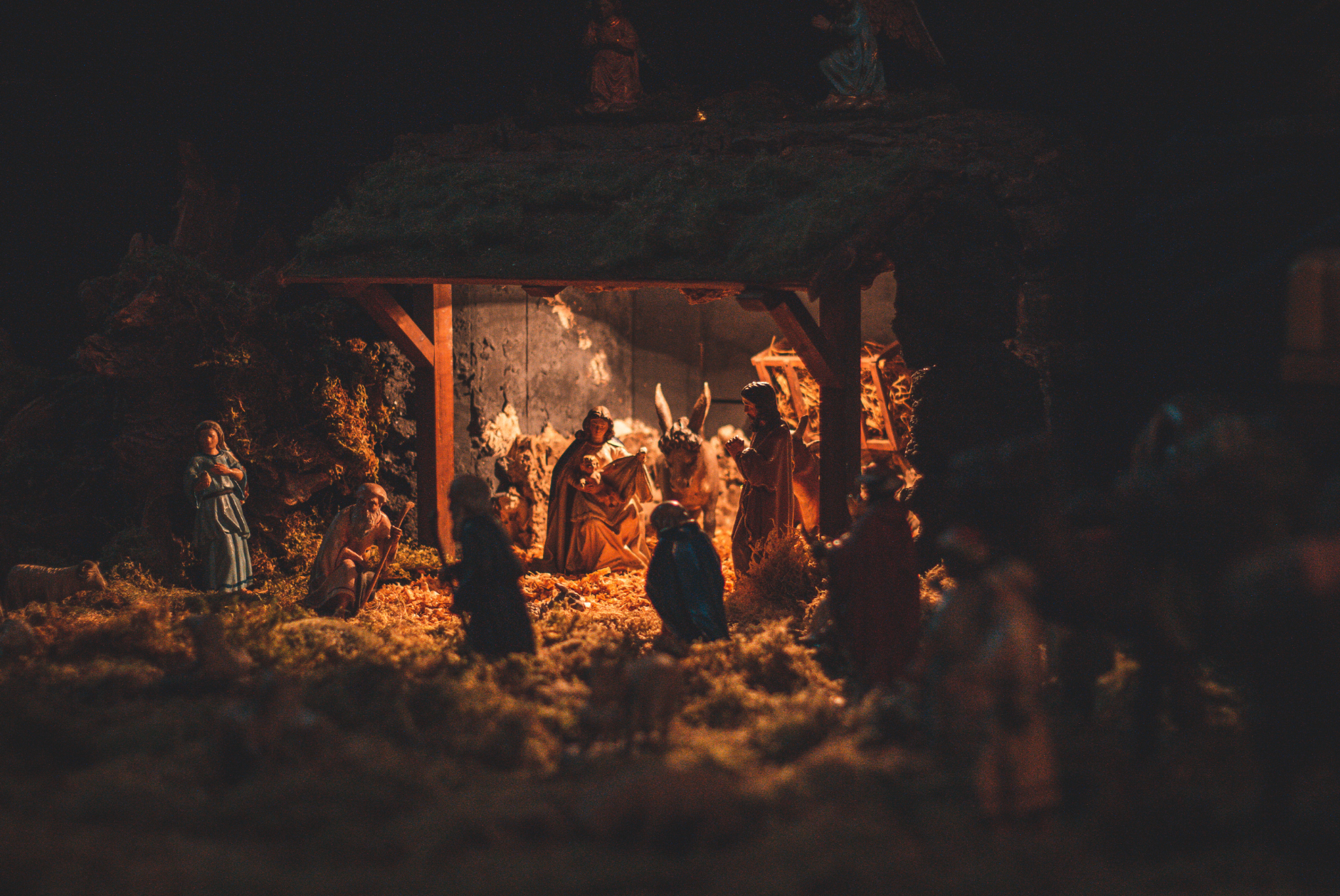 Jesus-Birth-In-Manger 