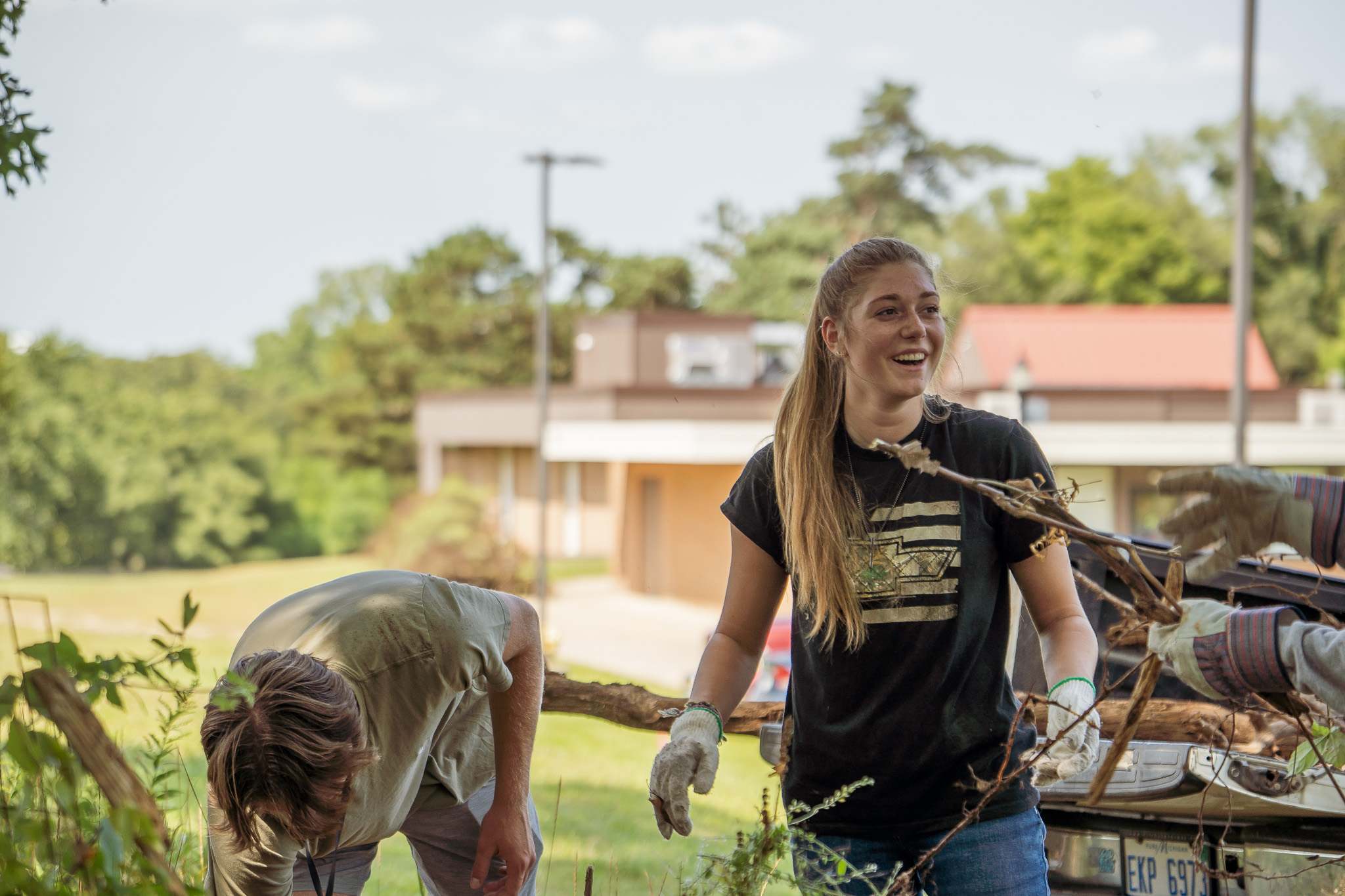 Students-Serving 