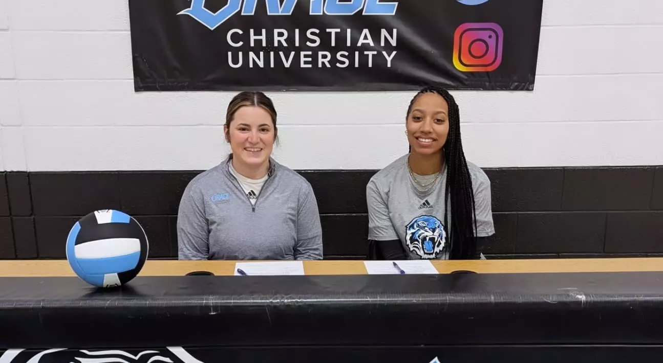Grace Volleyball adds Aaliyah Smith of Holland