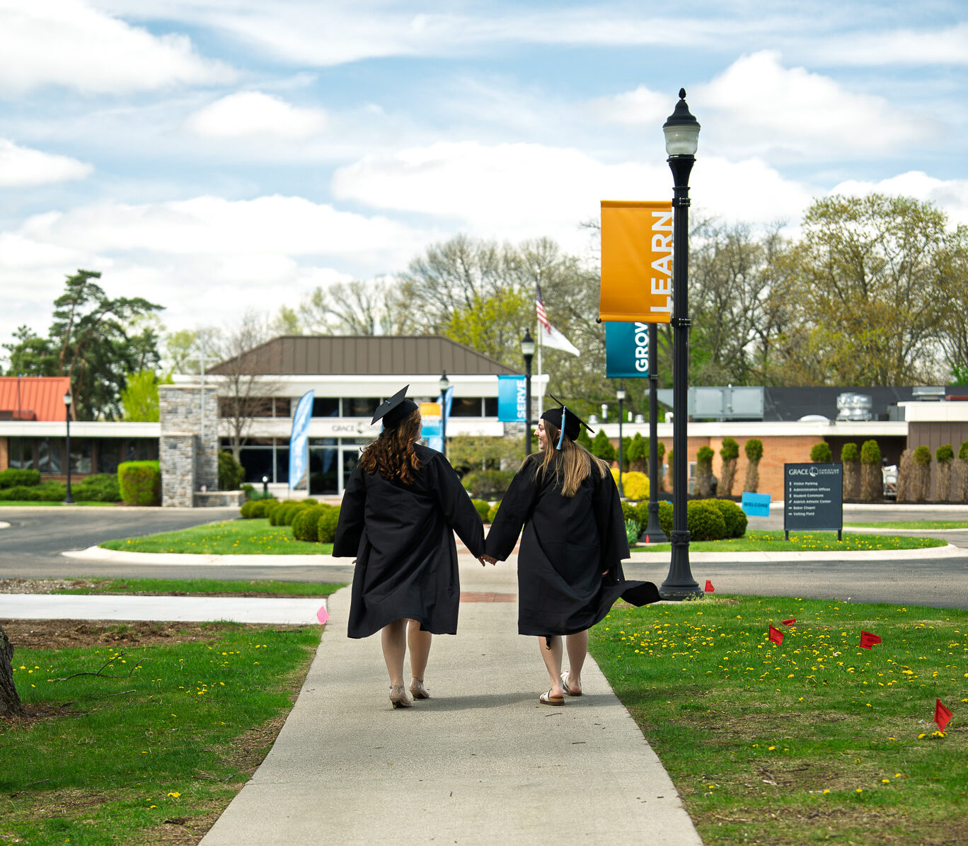 Graduates-walking 