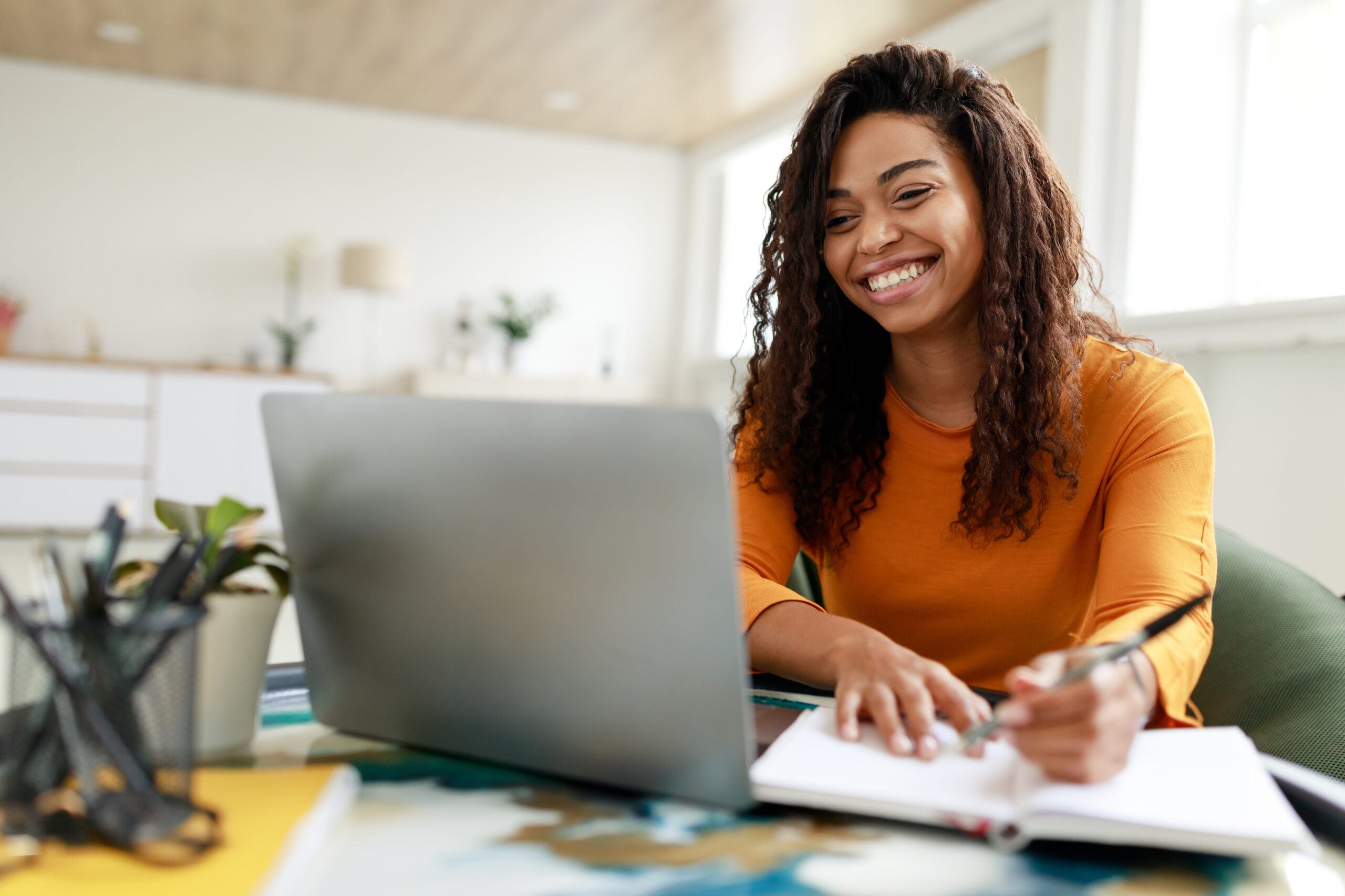 Woman-Studying-Online