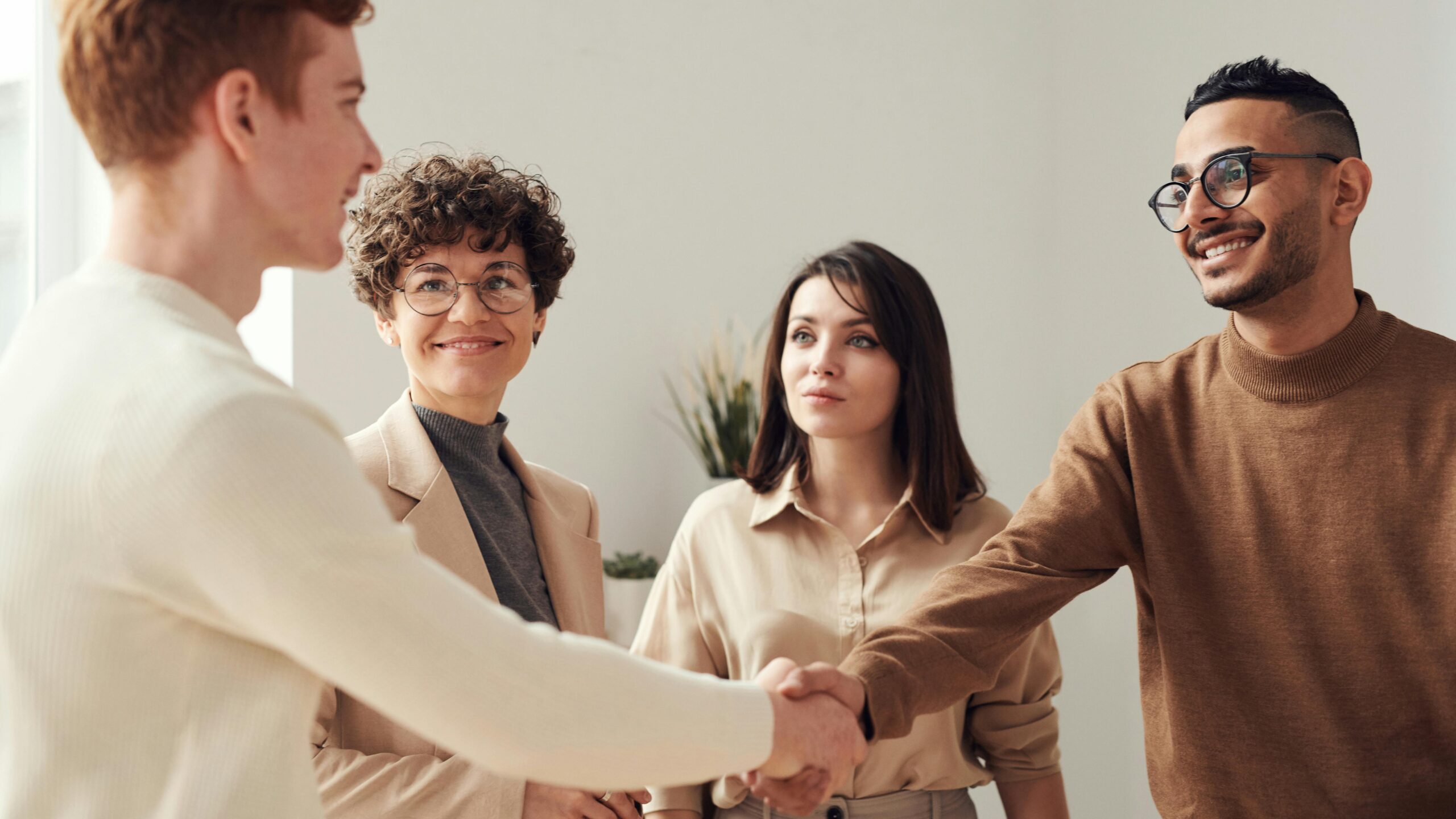 Business-Hand-Shake 