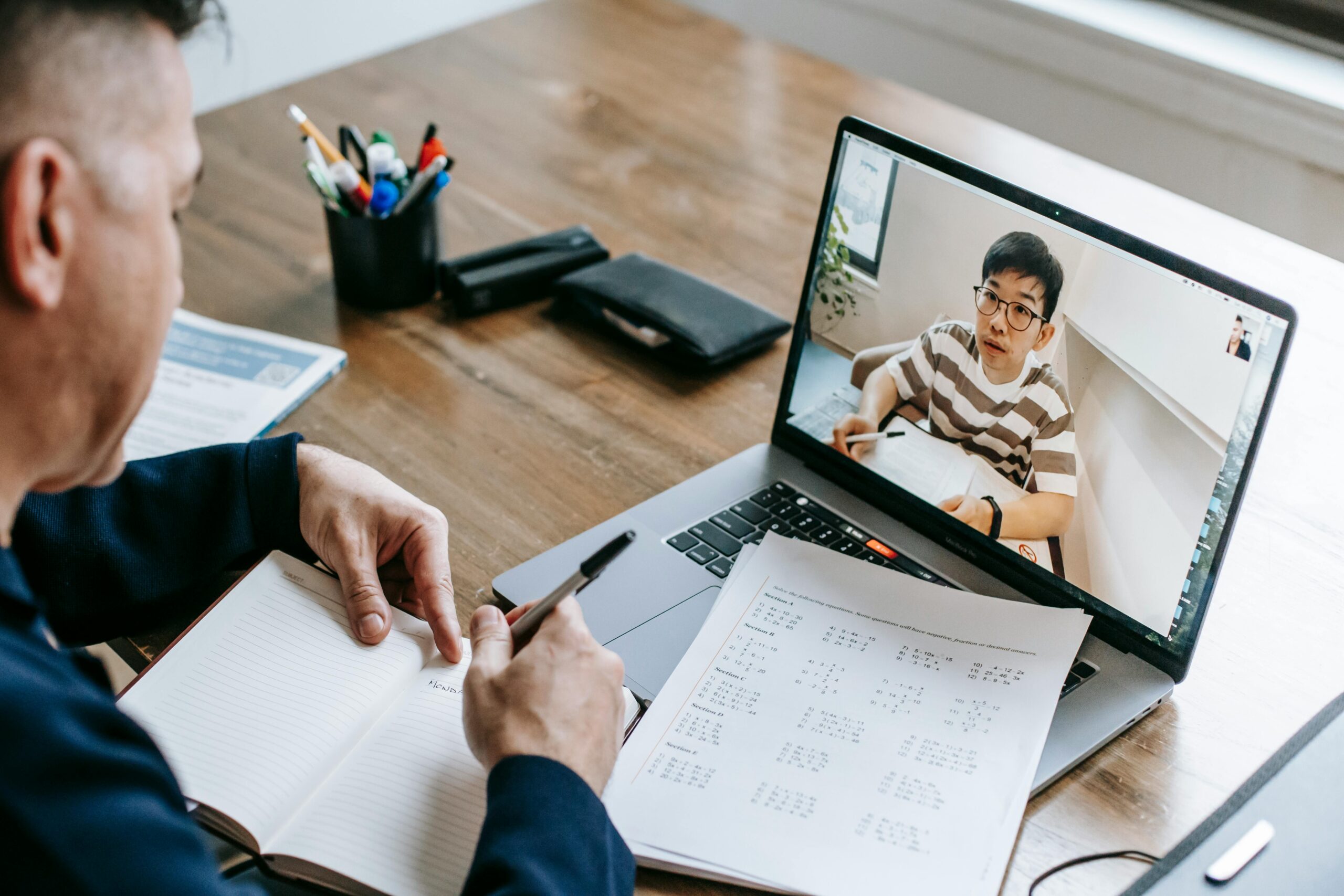 Online-Professor-and-Student 