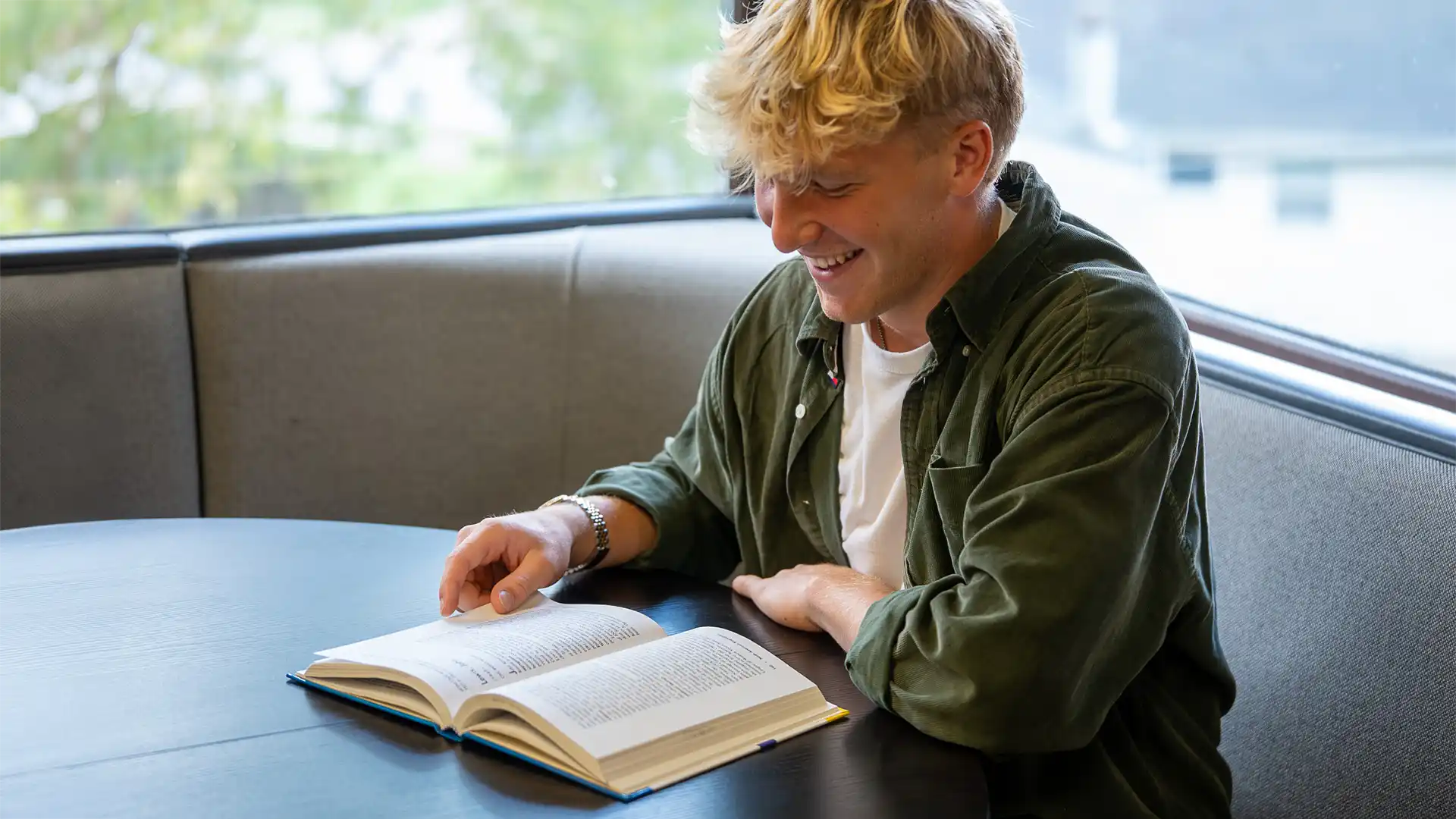 Paul-Student-Reading-Bible