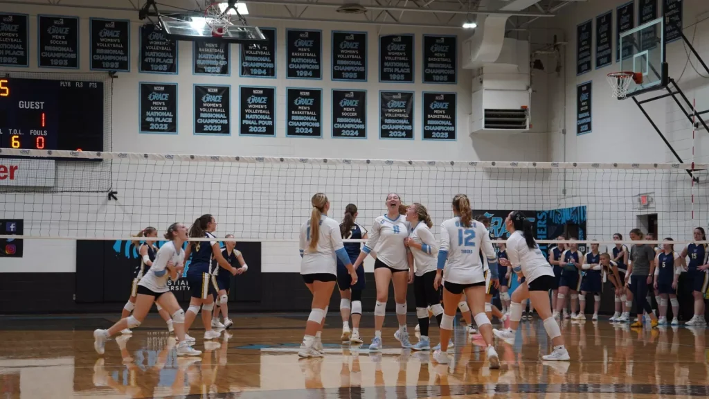 Tigers Volleyball split weekend regional matches