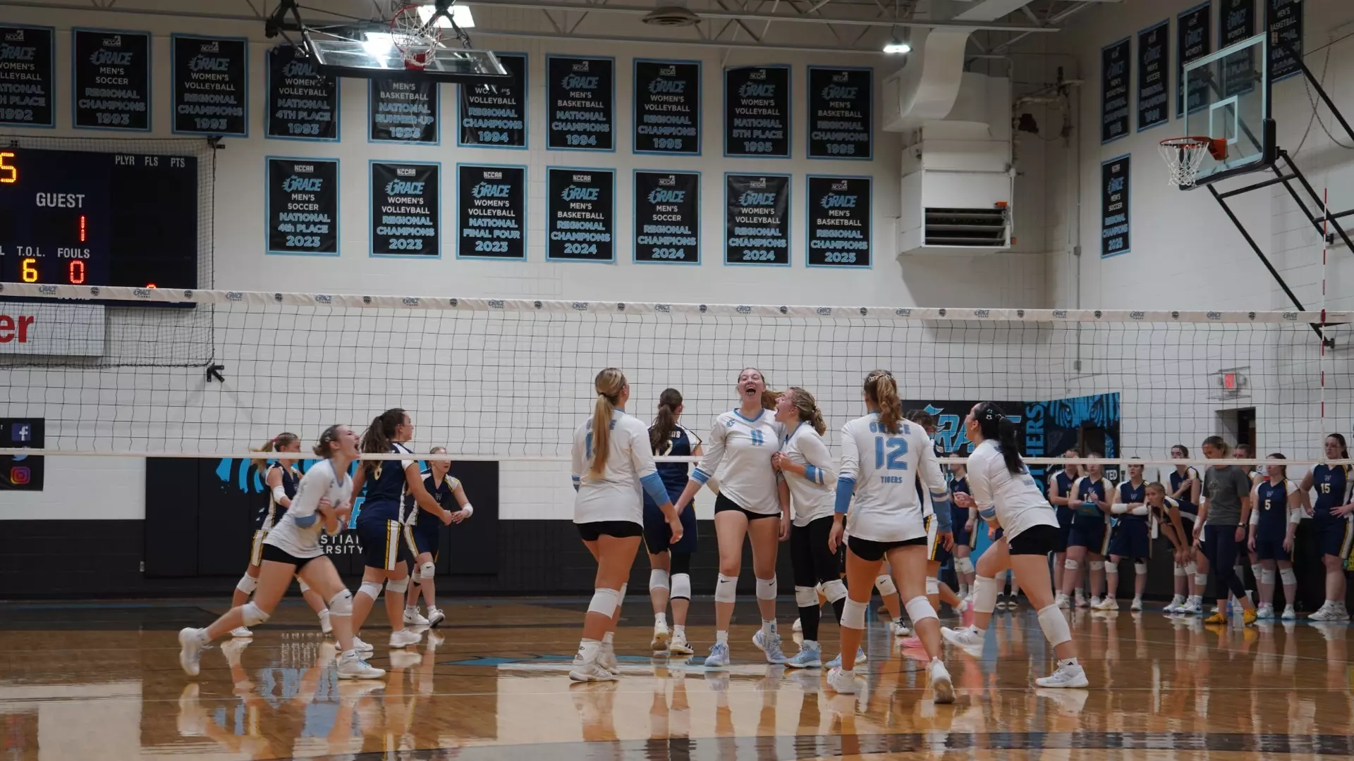 Tigers Volleyball split weekend regional matches
